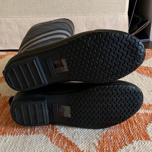 BURBERRY CLEMENCE CHECK PANEL RAIN BOOTS - Picture 6 of 12